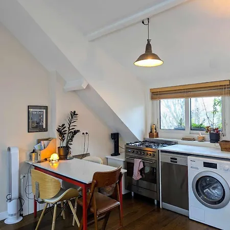 Artiste & Cosy Apartment