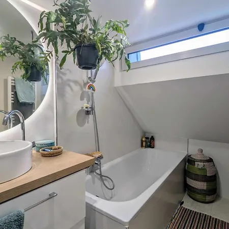 דירה Artiste & Cosy *