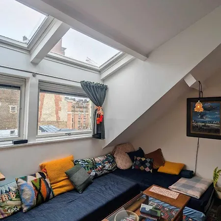 Artiste & Cosy פריז